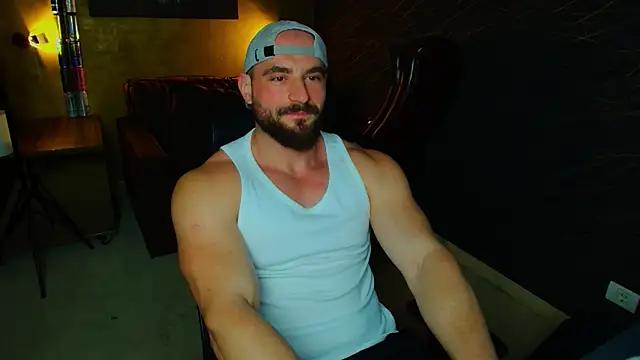 Snapshot of AdamJamesonn chatting on 5, 5, 2026 AdamJamesonn online show from 5, 5, 2026