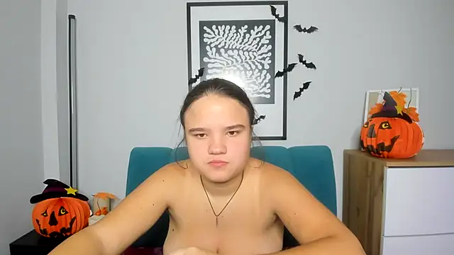 AdeleCruz online show from 29, 10, 2025