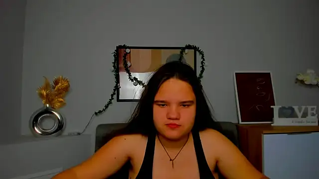 AdeleCruz online show from 22, 2, 2025