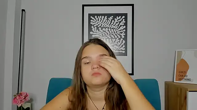 AdeleCruz online show from 5, 11, 2025