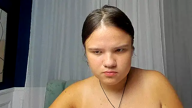 AdeleCruz online show from 18, 7, 2026