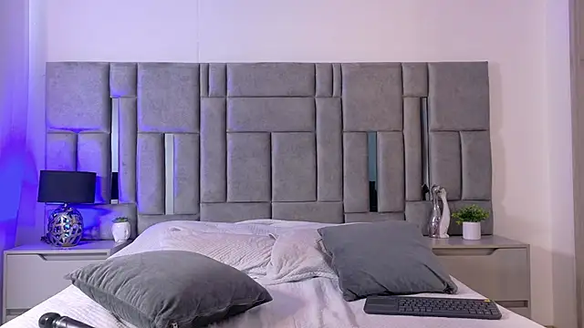 Karla Hudsson online show from 19, 11, 2025