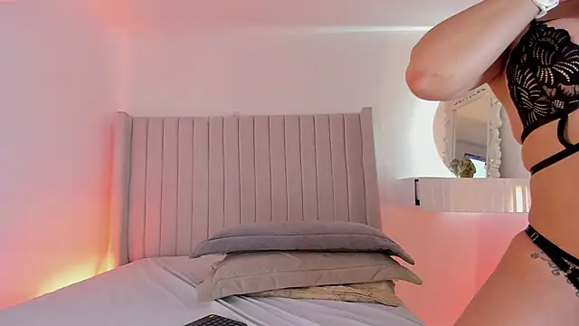 Karla Hudsson online show from 21, 4, 2026