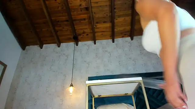 Marttina Ruiz online show from 4, 12, 2025