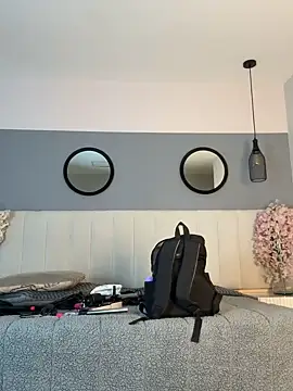 chelsea bolton  online show from 21, 4, 2026