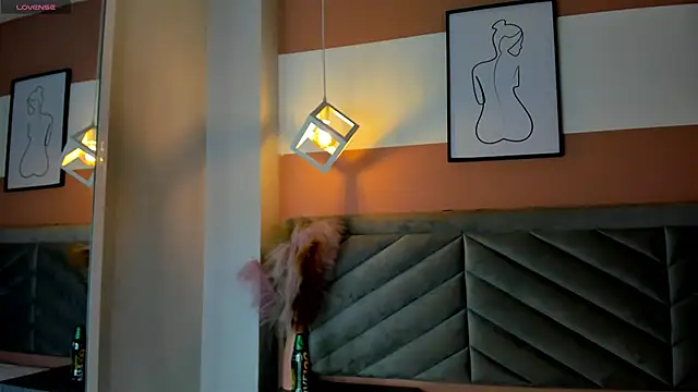 chelsea bolton  online show from 22, 12, 2025