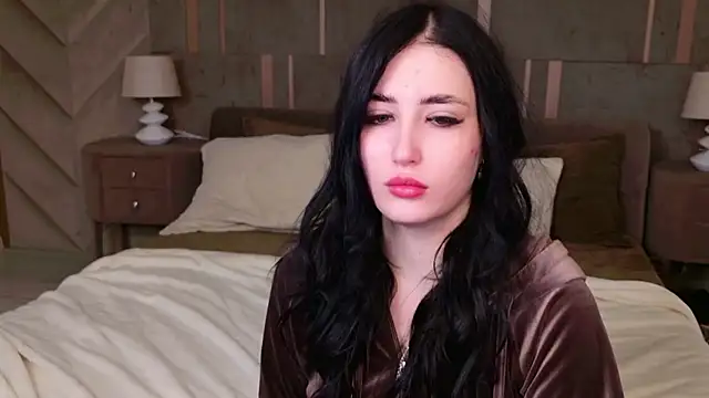 EmmaLawrens online show from 13, 9, 2025