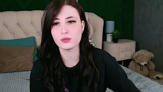 EmmaLawrens online show from 3, 7, 2026