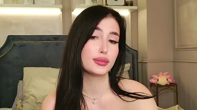 EmmaLawrens online show from 19, 9, 2025