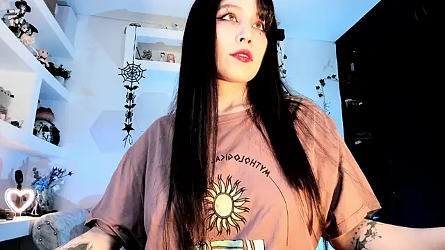 Snapshot of Effy_Devalk chatting on 19, 3, 2025 Effy Devalk online show from 19, 3, 2025