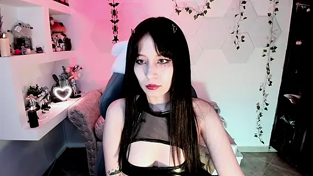 Snapshot of Effy_Devalk chatting on 4, 3, 2025 Effy Devalk online show from 4, 3, 2025