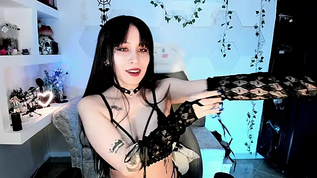 Snapshot of Effy_Devalk chatting on 11, 3, 2025 Effy Devalk online show from 11, 3, 2025