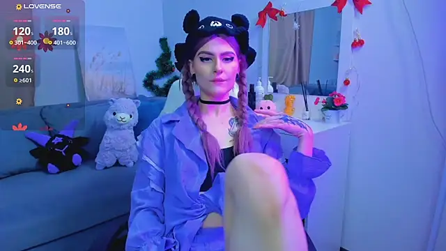 Emily  Mooree online show from 16, 1, 2025
