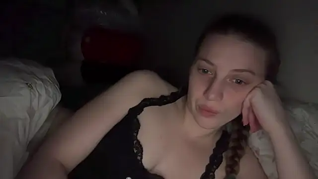Snapshot of Ella-82 chatting on 21, 2, 2025 Ella-82 online show from 21, 2, 2025