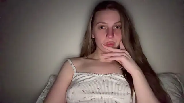 Snapshot of Ella-82 chatting on 22, 2, 2025 Ella-82 online show from 22, 2, 2025