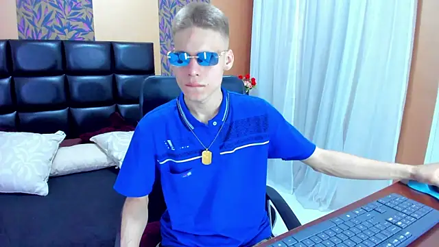 blondie lover69 online show from 6, 2, 2025