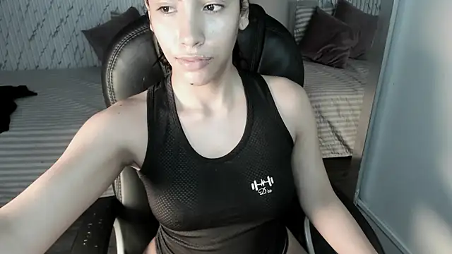Snapshot of vaiolethsan__ chatting on 14, 7, 2026 vaiolethsan online show from 14, 7, 2026