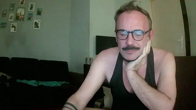 Snapshot of GaySexxPL chatting on 11, 9, 2025 GaySexxPL online show from 11, 9, 2025