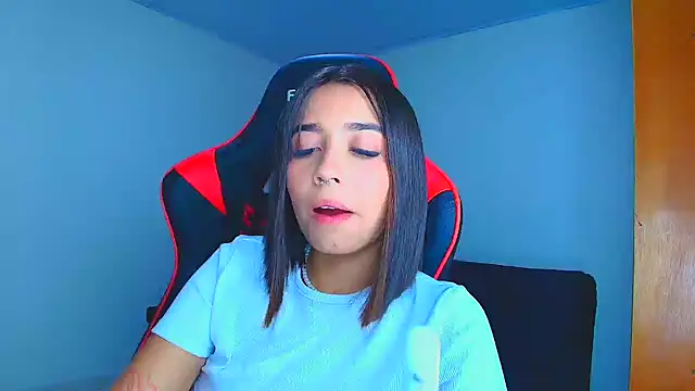 Rousse violett online show from 25, 11, 2025