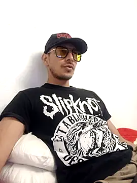 Snapshot of tony-camargo chatting on 24, 1, 2025 tony-camargo online show from 24, 1, 2025