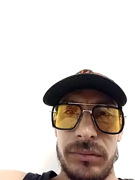 Snapshot of tony-camargo chatting on 13, 1, 2025 tony-camargo online show from 13, 1, 2025