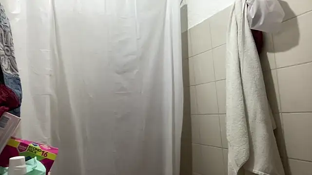 LunaBeya online show from 20, 2, 2026