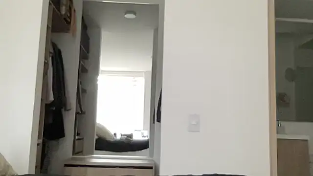 LunaBeya online show from 16, 4, 2026