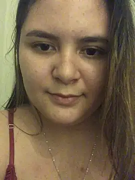 julinha2311 online show from 7, 3, 2025