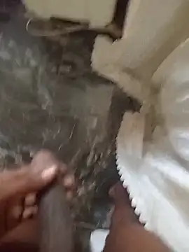 Snapshot of mario0212 chatting on 4, 11, 2025 mario0212 online show from 4, 11, 2025