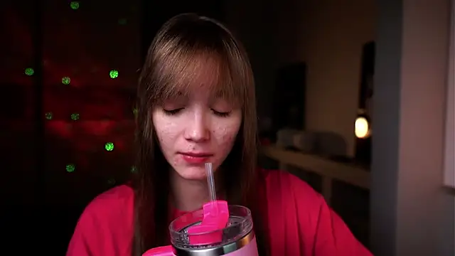 ileanacampbe online show from 10, 11, 2025