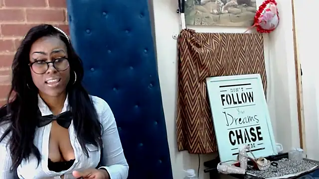 Snapshot of PEBBLES365 chatting on 9, 3, 2025 PEBBLES365 online show from 9, 3, 2025