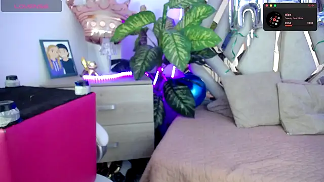 NyxAndria 1 online show from 5, 10, 2025