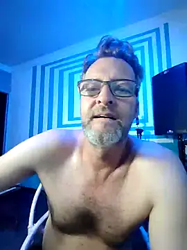 itsmeyes69 online show from 9, 2, 2025