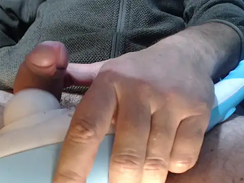 Snapshot of itsmeyes69 chatting on 4, 12, 2025 itsmeyes69 online show from 4, 12, 2025