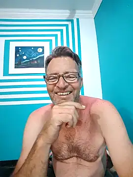 itsmeyes69 online show from 27, 1, 2025