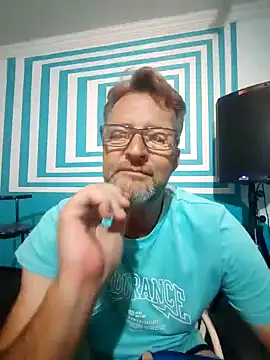 itsmeyes69 online show from 5, 2, 2025