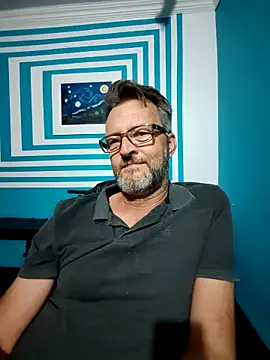 itsmeyes69 online show from 14, 2, 2025