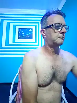 itsmeyes69 online show from 23, 1, 2025