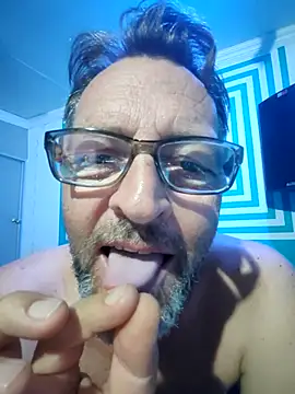 itsmeyes69 online show from 13, 2, 2025