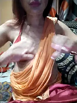 SANA-LEONI online show from 4, 12, 2025