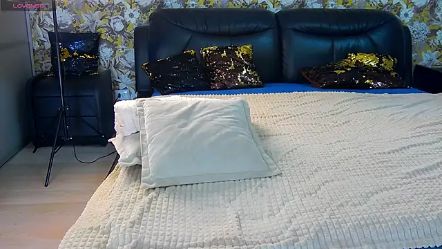 LiaStef online show from 7, 10, 2025