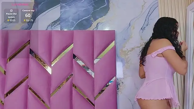 hotiergirl online show from 20, 4, 2026