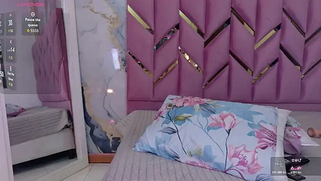 hotiergirl online show from 13, 3, 2026