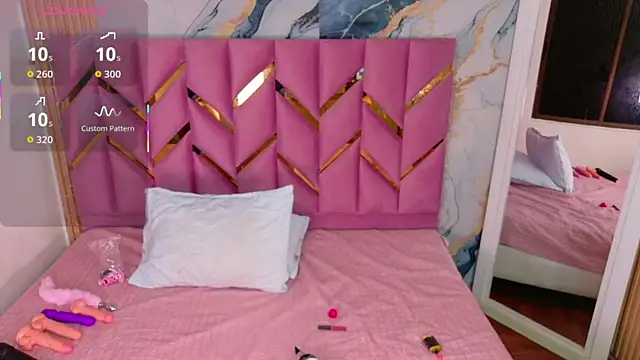 hotiergirl online show from 10, 11, 2025