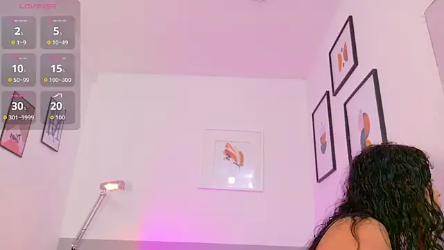 hotiergirl online show from 15, 10, 2025