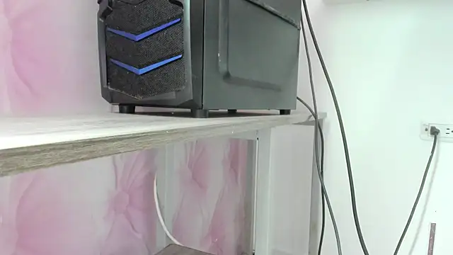 TaniaBellini online show from 11, 4, 2026