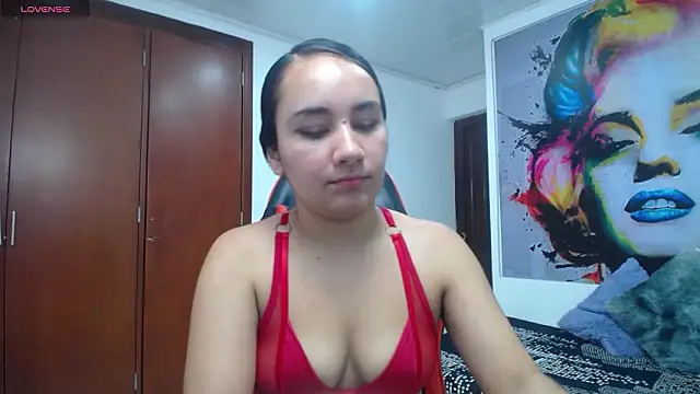 Maylin horny19 online show from 11, 2, 2026