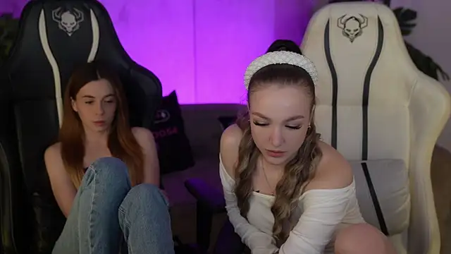 Snapshot of Lika_Secret_ chatting on 26, 11, 2025 Lika Secret online show from 26, 11, 2025