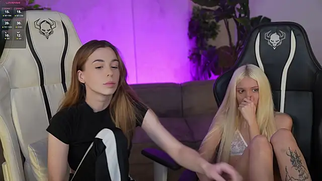 Snapshot of Lika_Secret_ chatting on 16, 10, 2025 Lika Secret online show from 16, 10, 2025