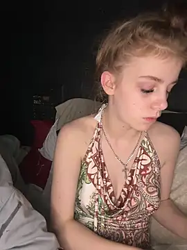 VioletxBlue online show from 5, 3, 2026